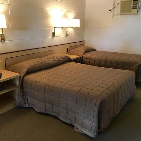 Cairns Motor Inn מראה חיצוני תמונה